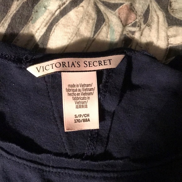 🥳 5 for $25🥳 Victoria’s Secret pajama dress - Picture 2 of 4
